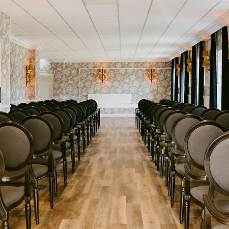 Marine Troon Hotel Exterior foto The Long Room